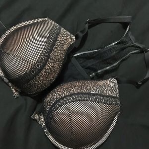 34DDD VICTORIA’S SECRET BRA
